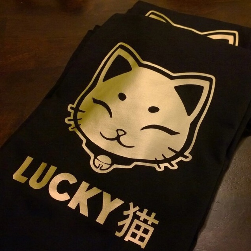 Lucky Neko T-Shirt (Unisex)